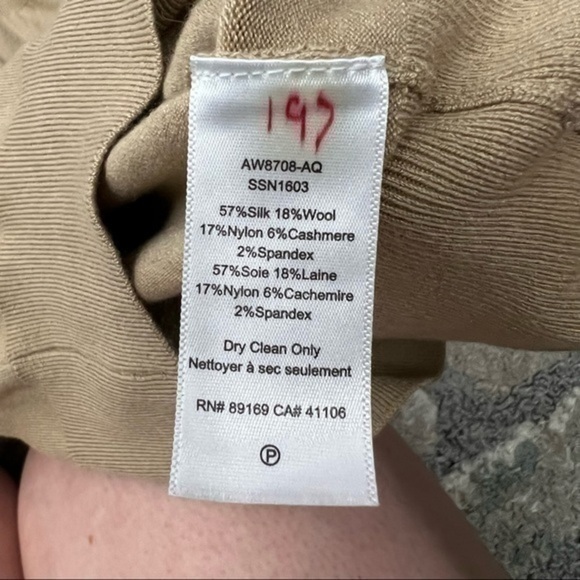 ATM womens beige stretch sleeveless V neck sweater dress size small - Picture 9 of 12